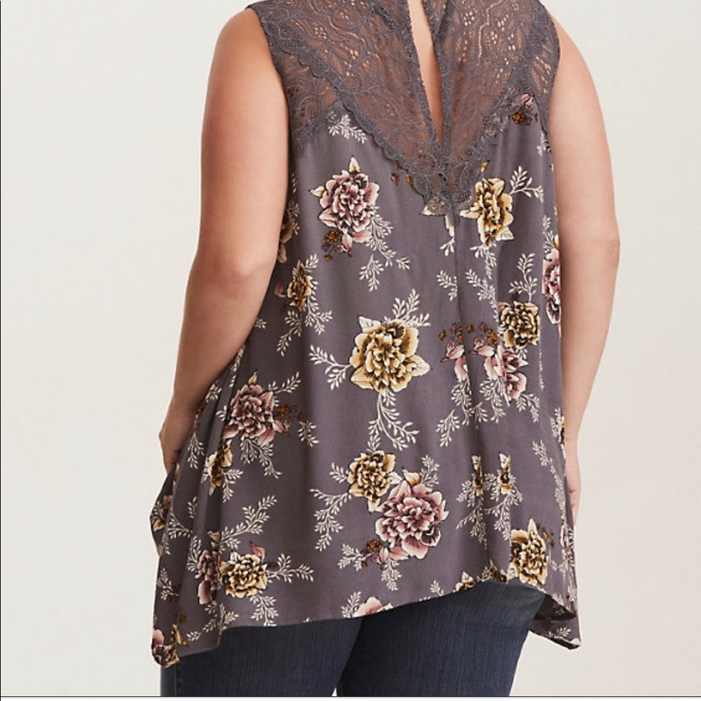 Torrid - Picture 2 of 5